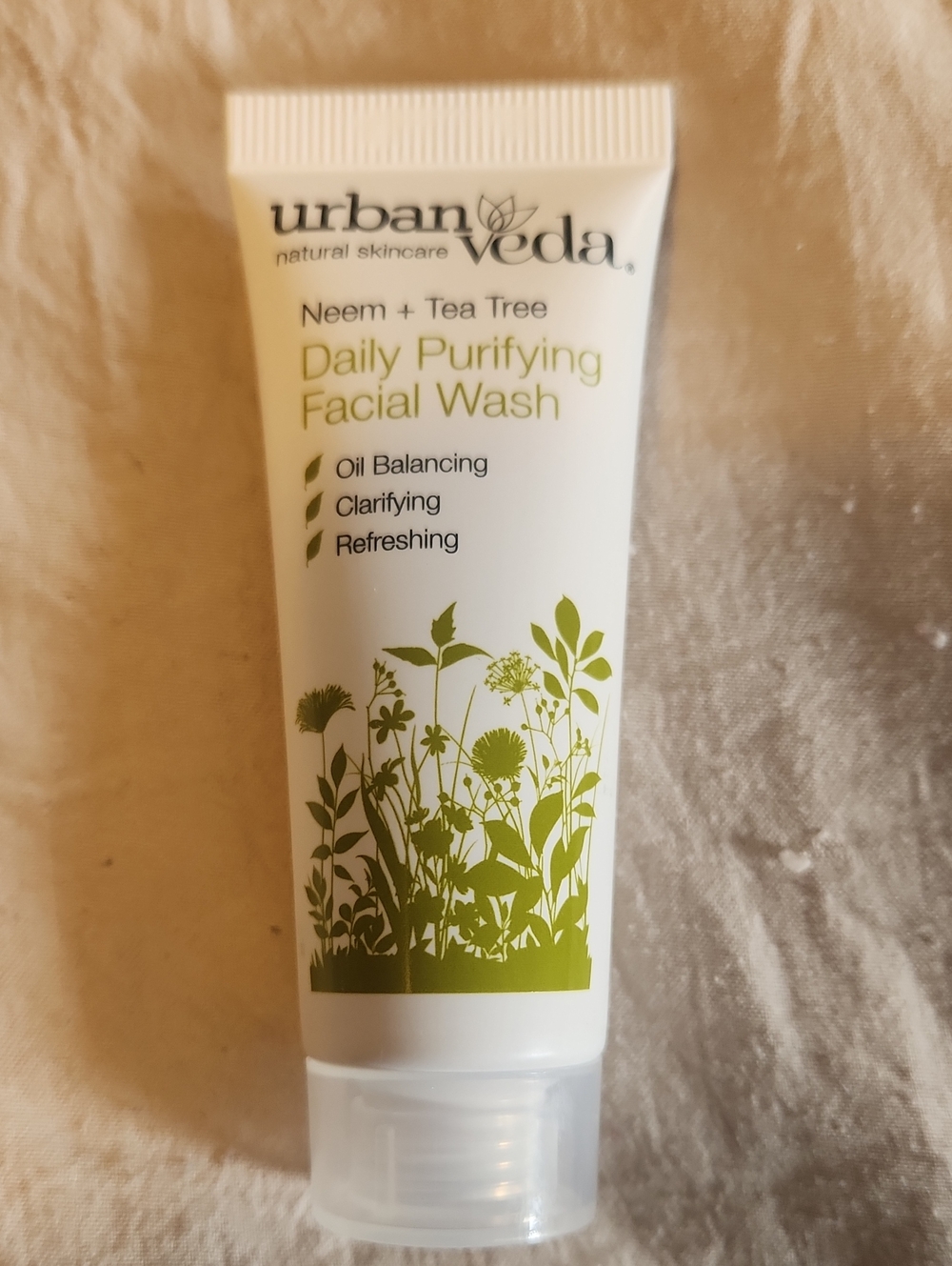 💕5/$25 Urban Veda Daily Purifying Facial Wash - Green